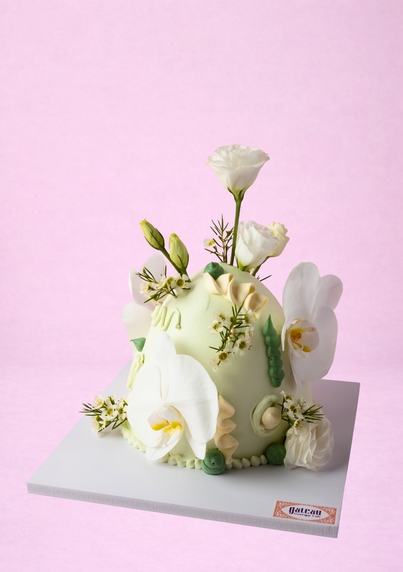 Fresh Flowers Dome Cake — handcrafted by Gateau Gourmet in Abu Dhabi