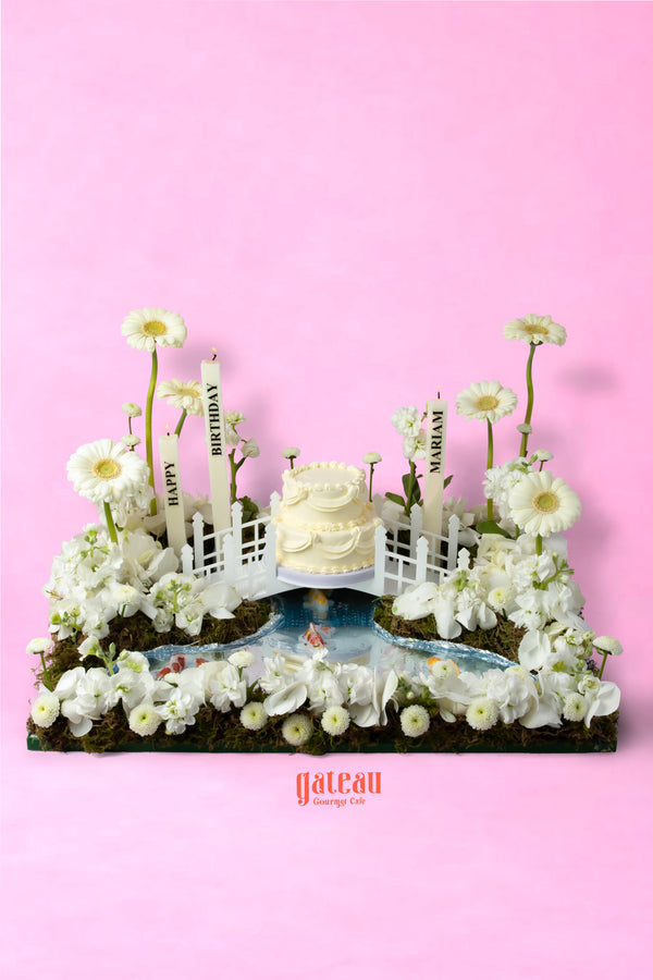 Signature Cake with Flowers