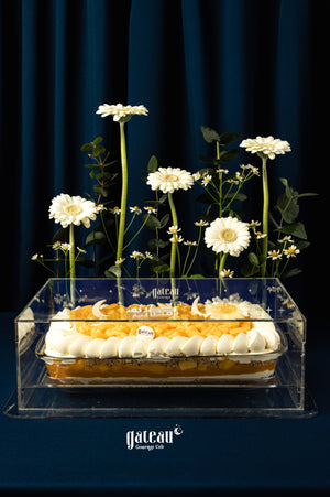 Mango Cake With Arrangement