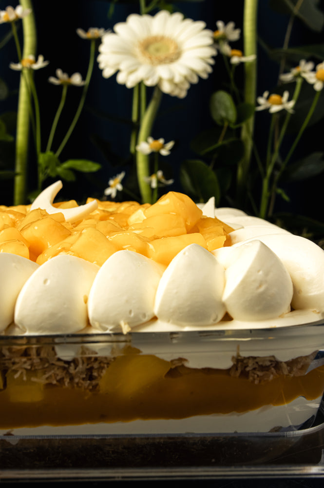 Mango Cake With Arrangement