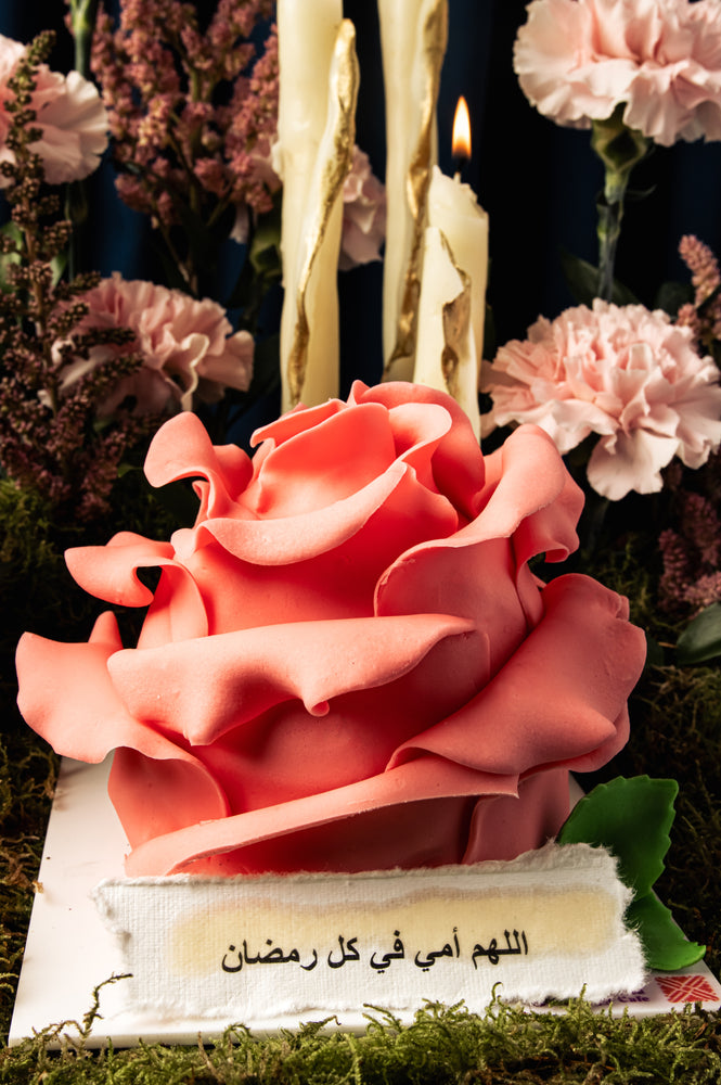 Pink Rose Garden Cake W/ Arrangement