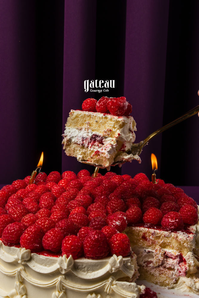 Raspberries Cake