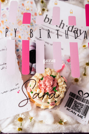 Beautiful birthday gift box online from Gateau Gourmet Cafe featuring a decorated cake and personalized card