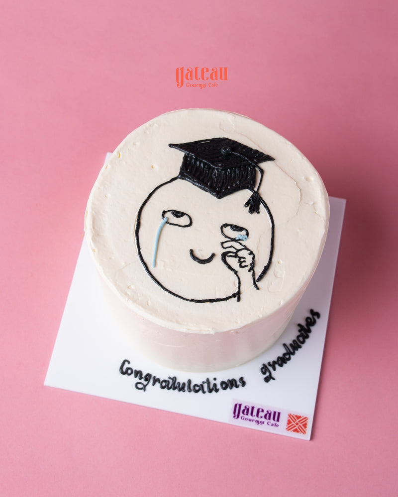 Teary Eye Graduate Cake Design from Gateau Gourmet Cafe featuring a smiling graduate with a cap
