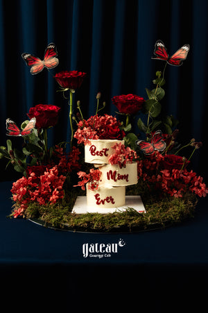 Gateau Gourmet Cafe Cake Butterflies Red Garden with Best Mom Ever message surrounded by red flowers and butterflies
