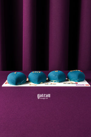 Gateau Gourmet Cafe cake set featuring blue mousse cakes perfect for Father's Day gourmet treats