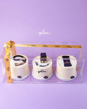 Gateau Gourmet Cafe Kaaba themed cake set with three white mini cakes decorated with Islamic motifs