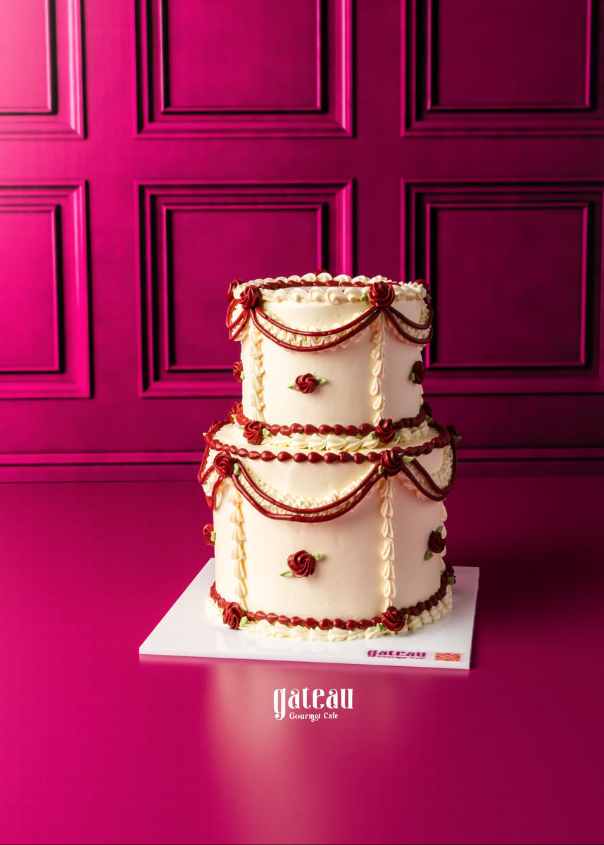 Vintage Baroque Classic Mini Cake | Gateau Gourmet