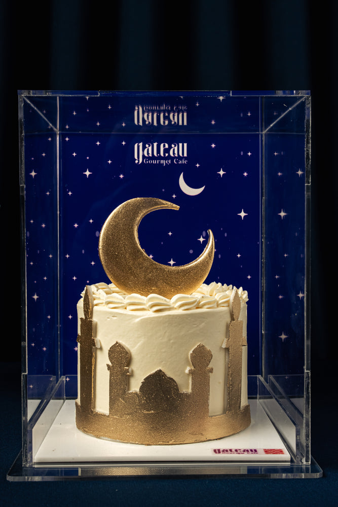Golden Mosque Mini Cake from Gateau Gourmet Cafe with a gold crescent decoration on top