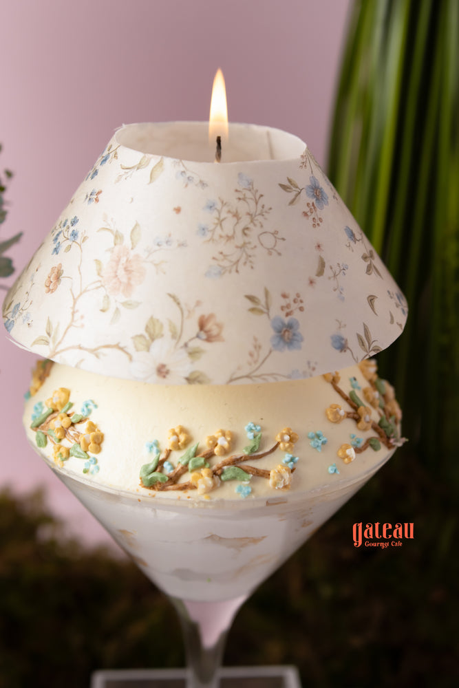 Beautiful gourmet cake with bouquet design, featuring floral patterns and elegant details from Gateau Gourmet Cafe
