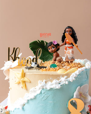 Minecraft Lovers Cake from Gateau Gourmet Cafe featuring ocean and beach-themed decorations