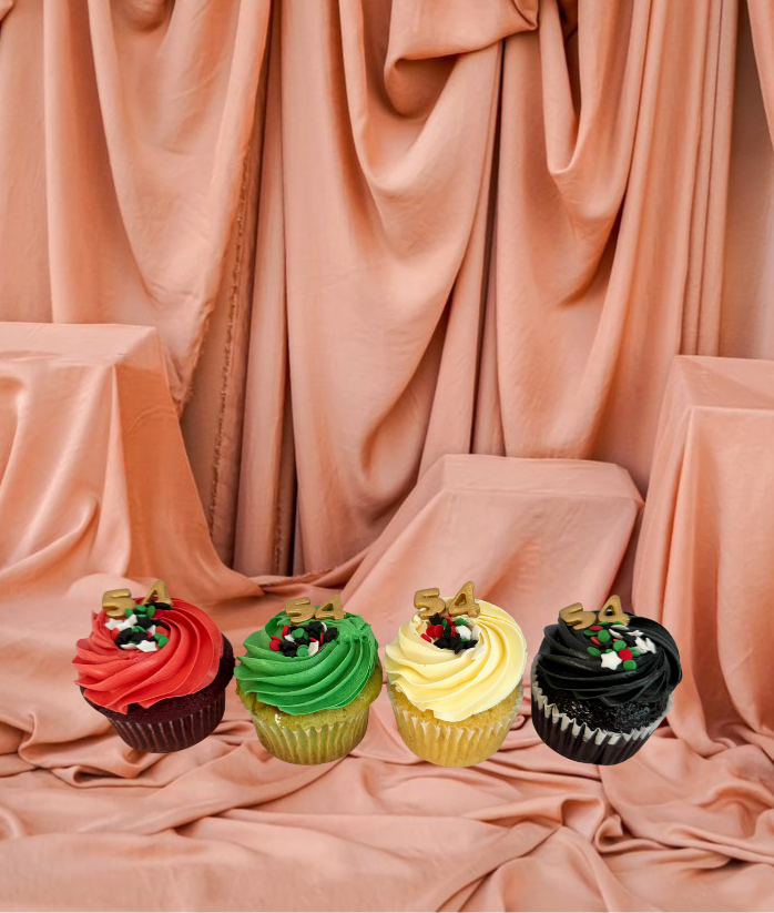 National Day cupcakes from Gateau Gourmet Cafe in festive colors with decorative toppings